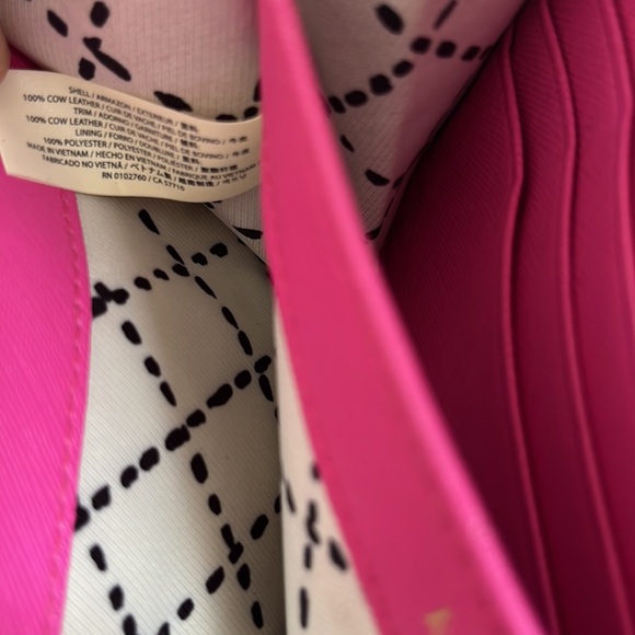 Kate Spade zipper Bright Pink wallet. - Picture 6 of 6
